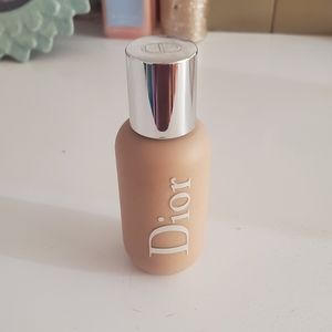 Dior BACKSTAGE foundation